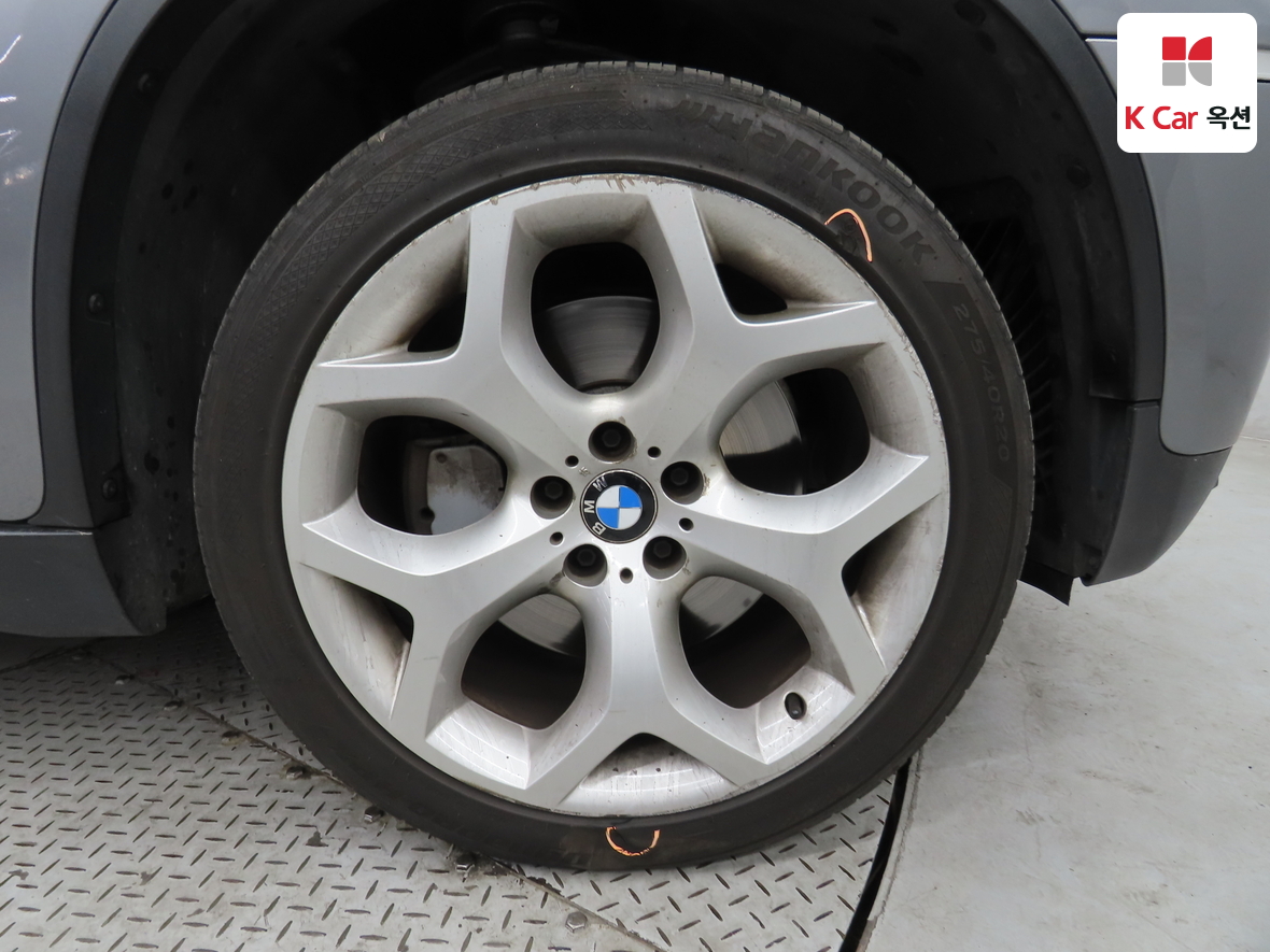 BMW X6 2011 - Image 45