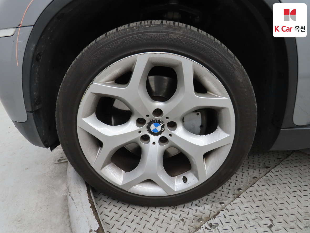 BMW X6 2011 - Image 48