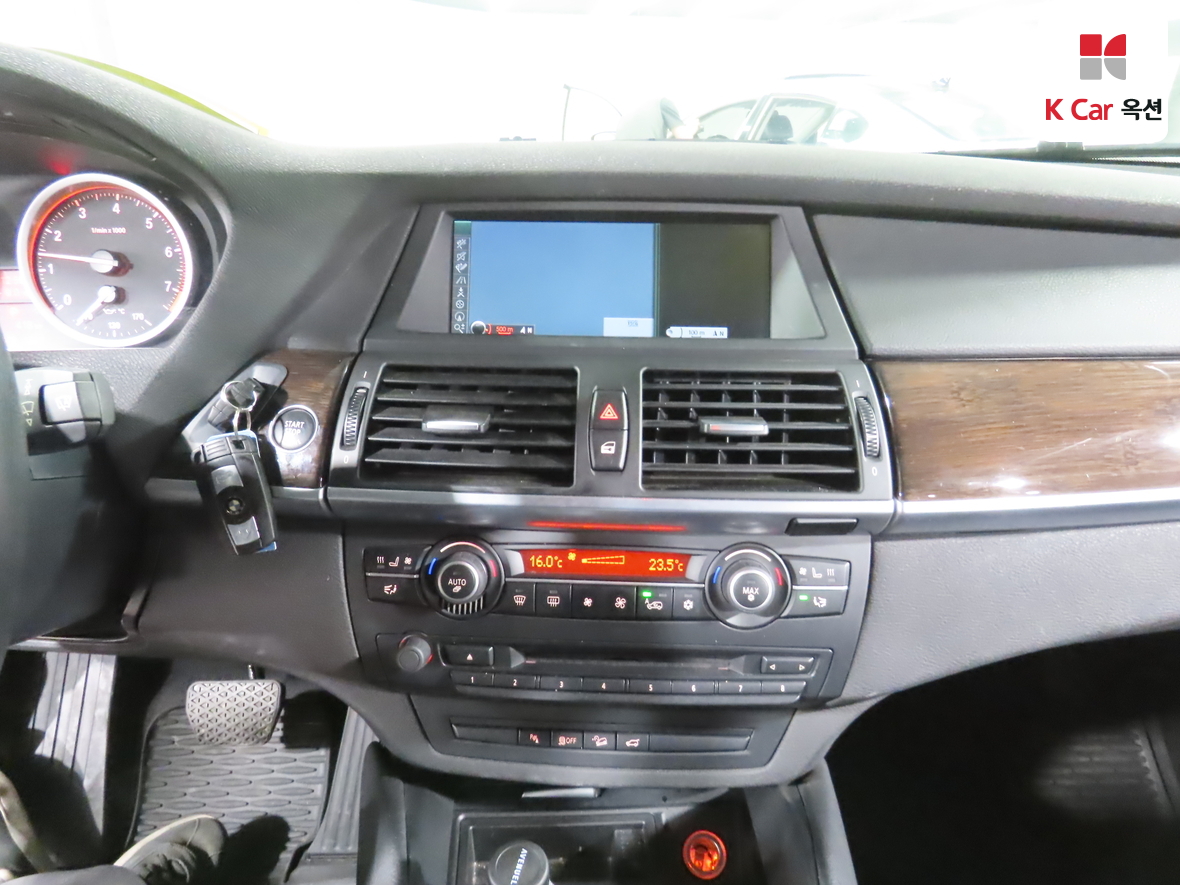 BMW X6 2011 - Image 6