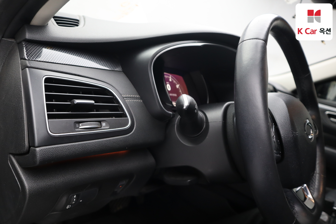 Renault Samsung SM6 2016 - Image 9