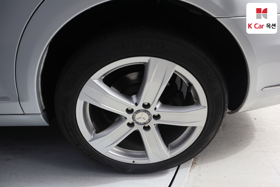 مرسيدس بنز إس كلاس 2010 - صورة 49