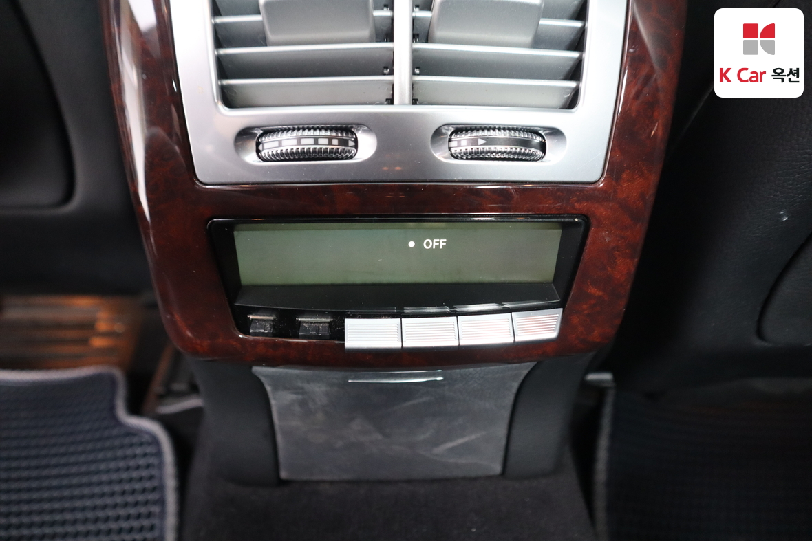 مرسيدس بنز إس كلاس 2010 - صورة 28