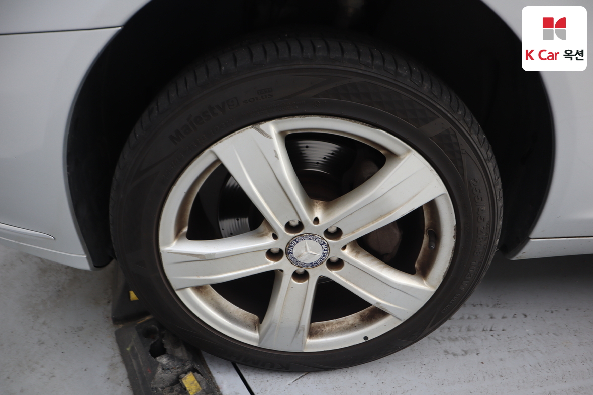 مرسيدس بنز إس كلاس 2010 - صورة 50