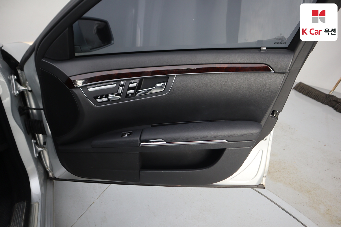 مرسيدس بنز إس كلاس 2010 - صورة 34