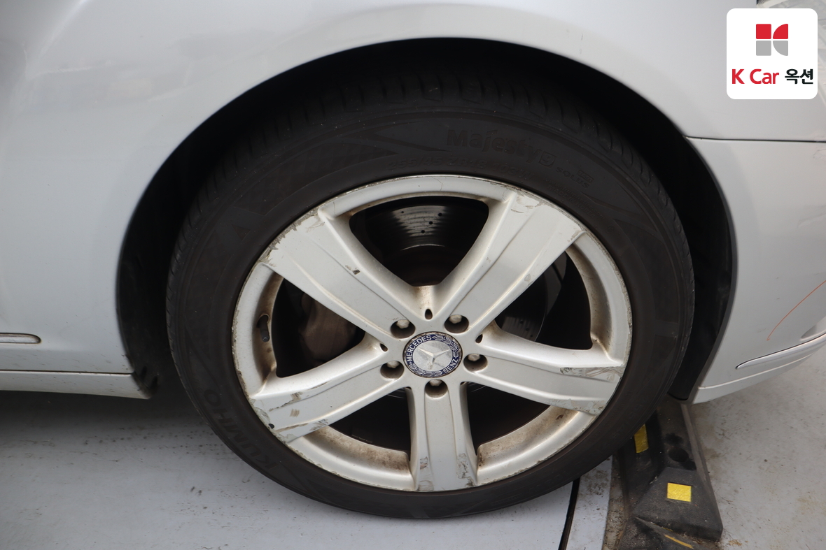 مرسيدس بنز إس كلاس 2010 - صورة 47