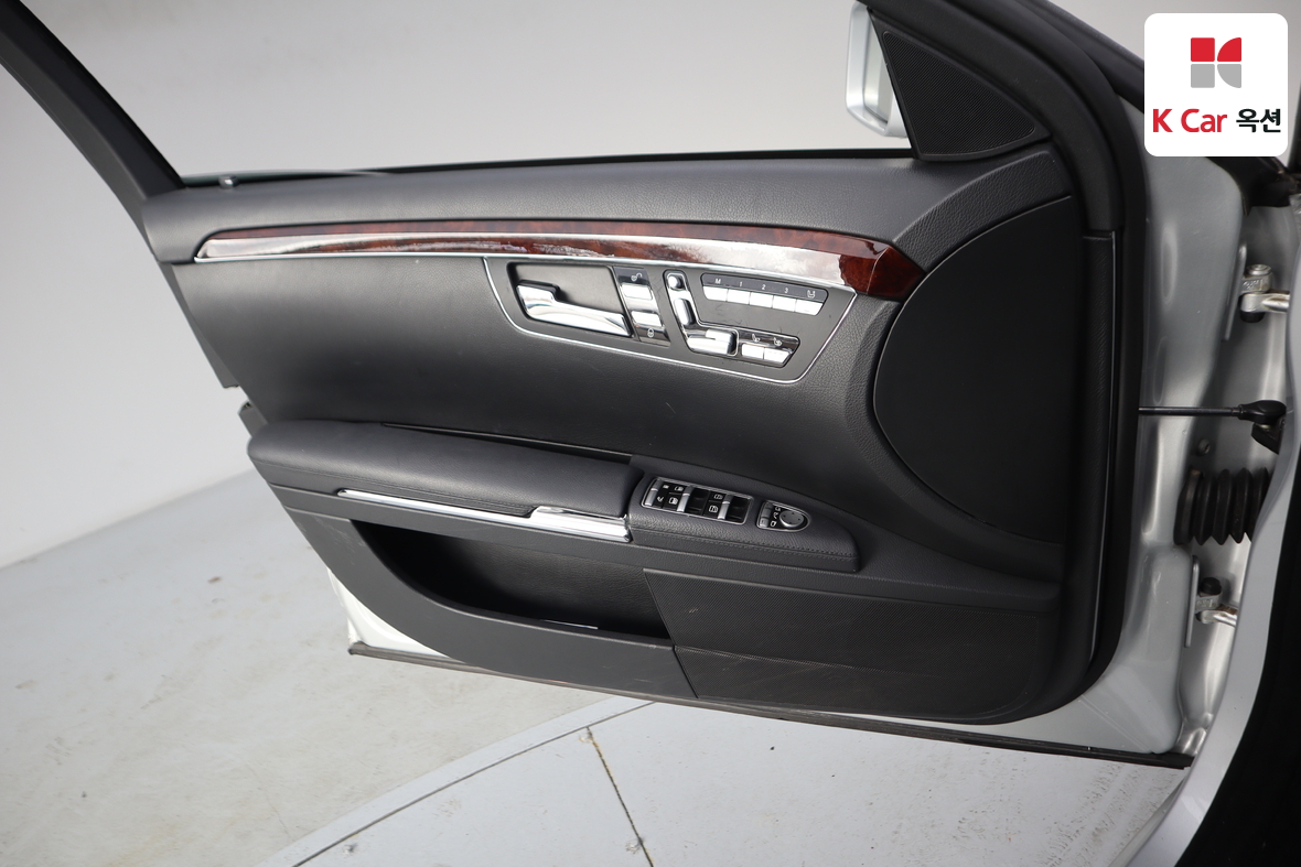 مرسيدس بنز إس كلاس 2010 - صورة 8