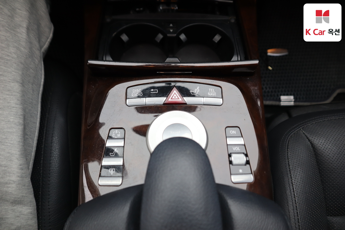 مرسيدس بنز إس كلاس 2010 - صورة 17