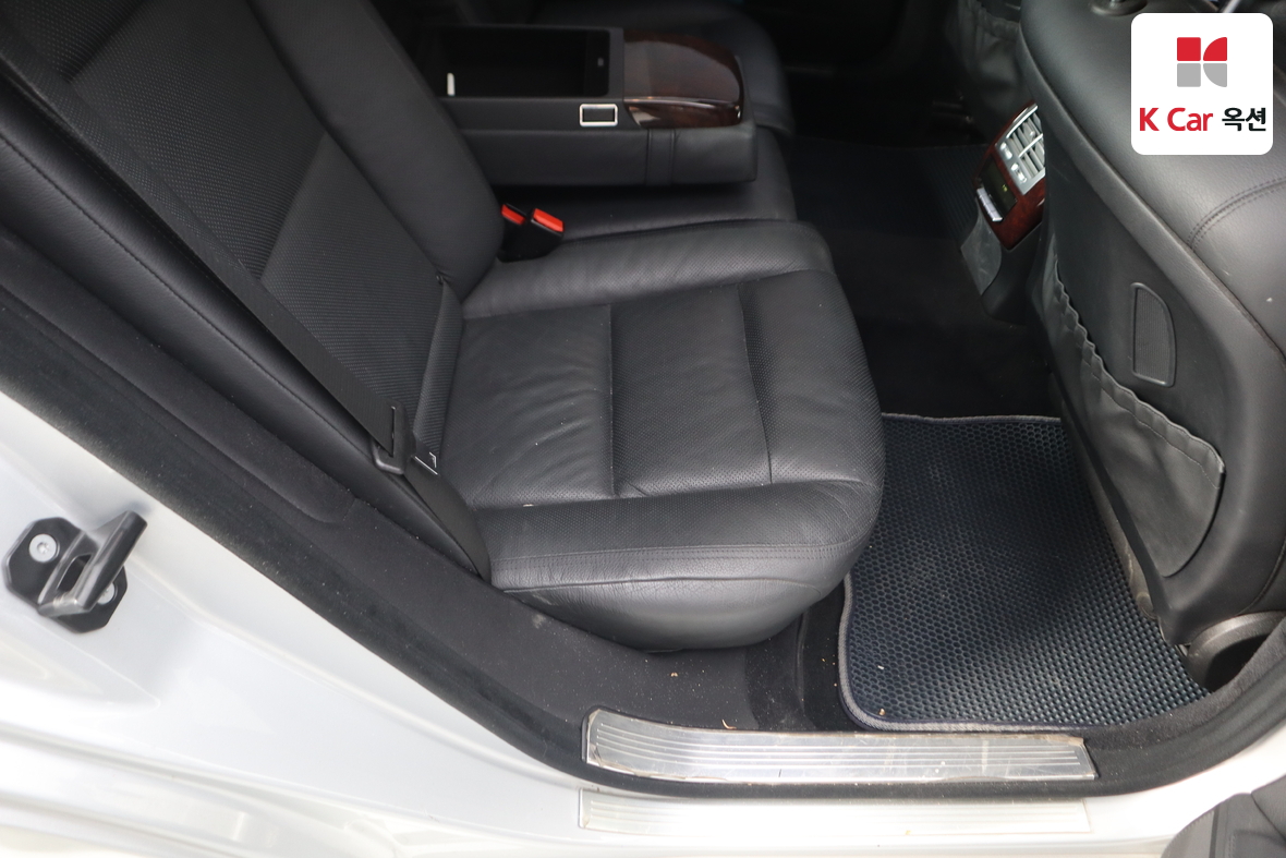 مرسيدس بنز إس كلاس 2010 - صورة 33