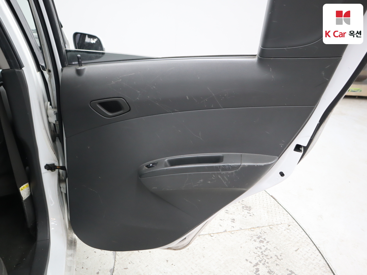 جنرال موتورز كوريا سبارك 2013 - صورة 26