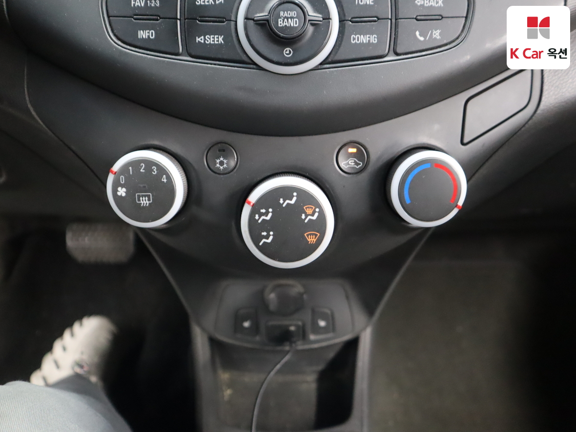 جنرال موتورز كوريا سبارك 2013 - صورة 15