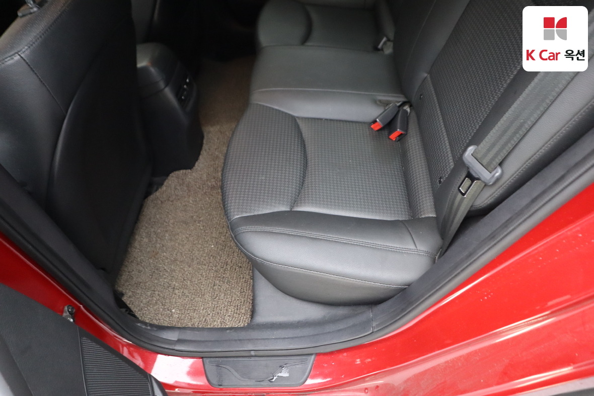 هيونداي إلانترا 2014 - صورة 25