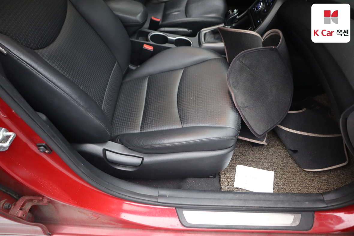 هيونداي إلانترا 2014 - صورة 31