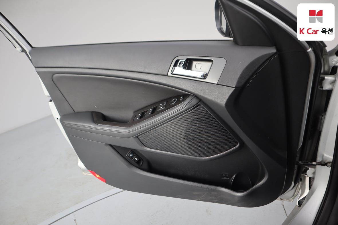 Kia K5 2013 - Image 8