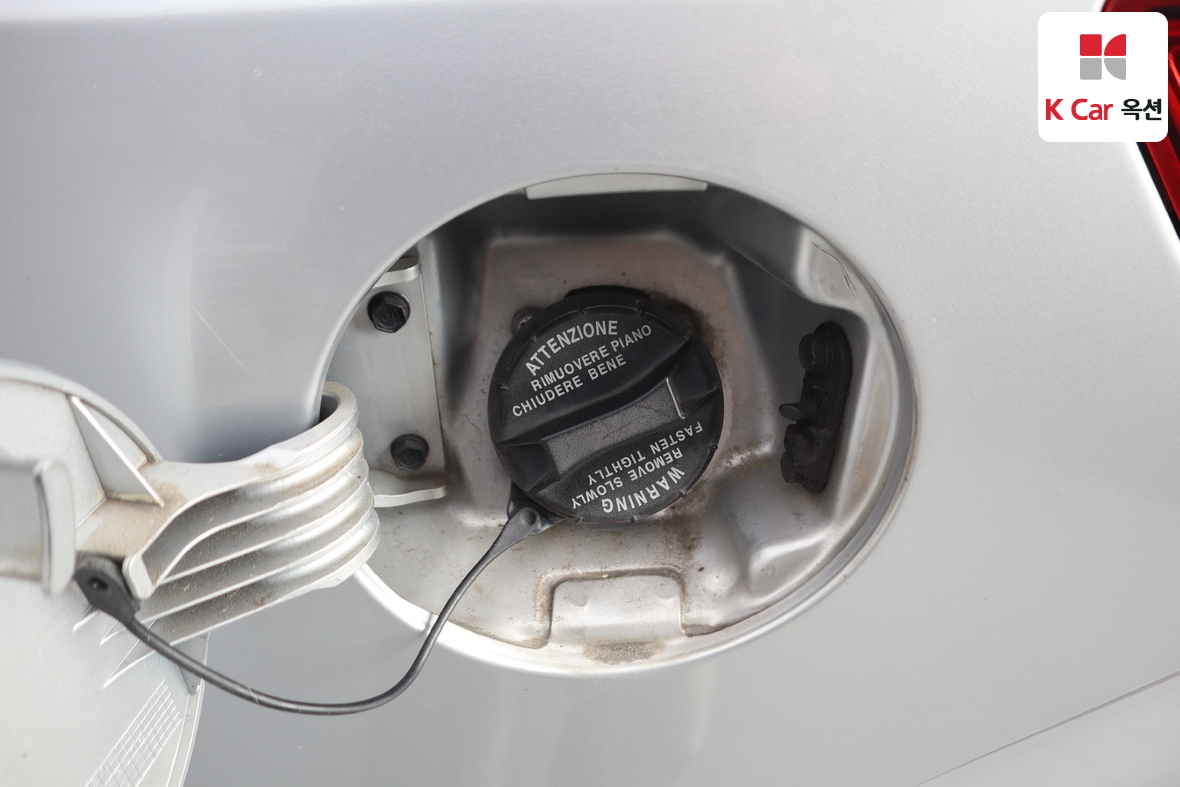 Kia K5 2013 - Image 25