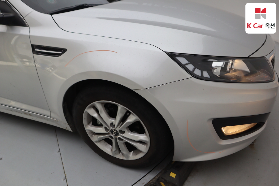 Kia K5 2013 - Image 40