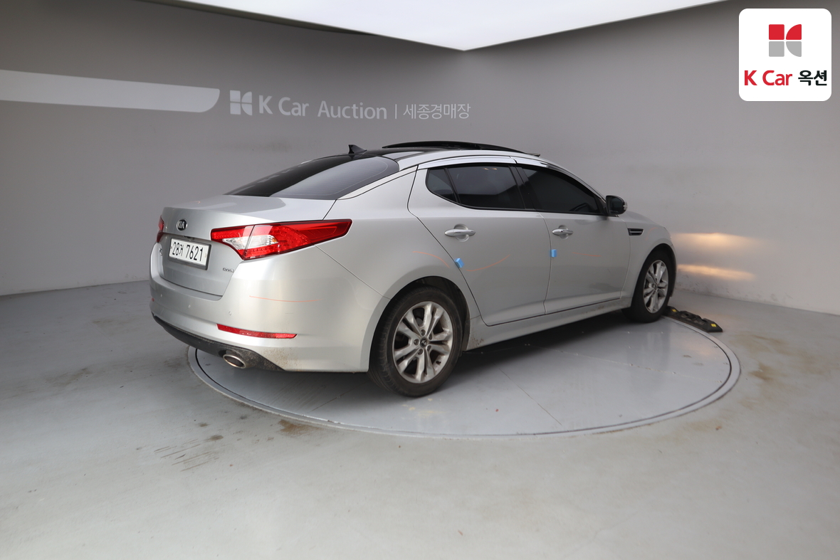 Kia K5 2013 - Image 2