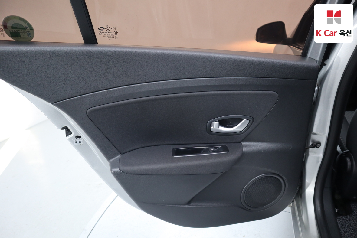 Renault Korea  SM3 2010 - Image 20