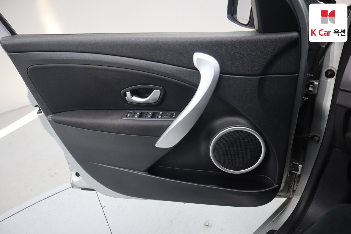 Renault Korea  SM3 2010 - Image 8