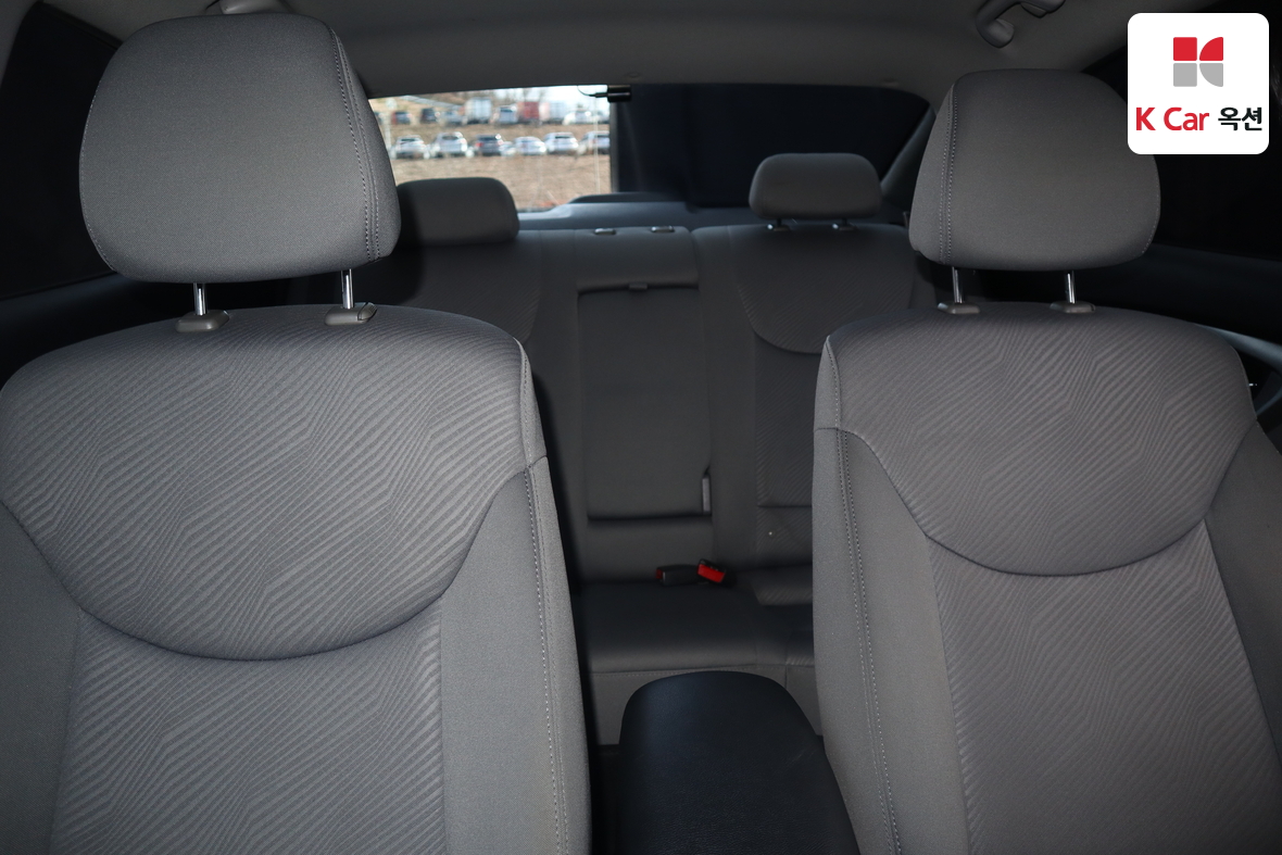 Hyundai Elantra 2012 - Image 18