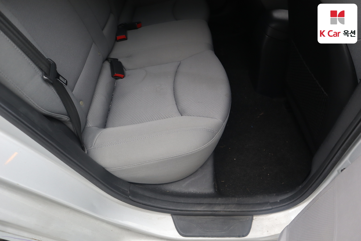 Hyundai Elantra 2012 - Image 26