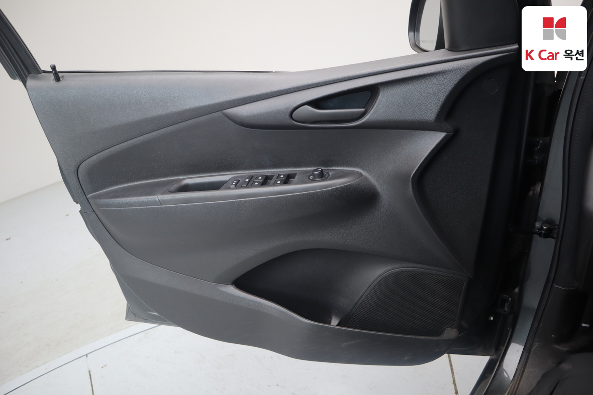 한국지엠 스파크 2017 - 이미지 8