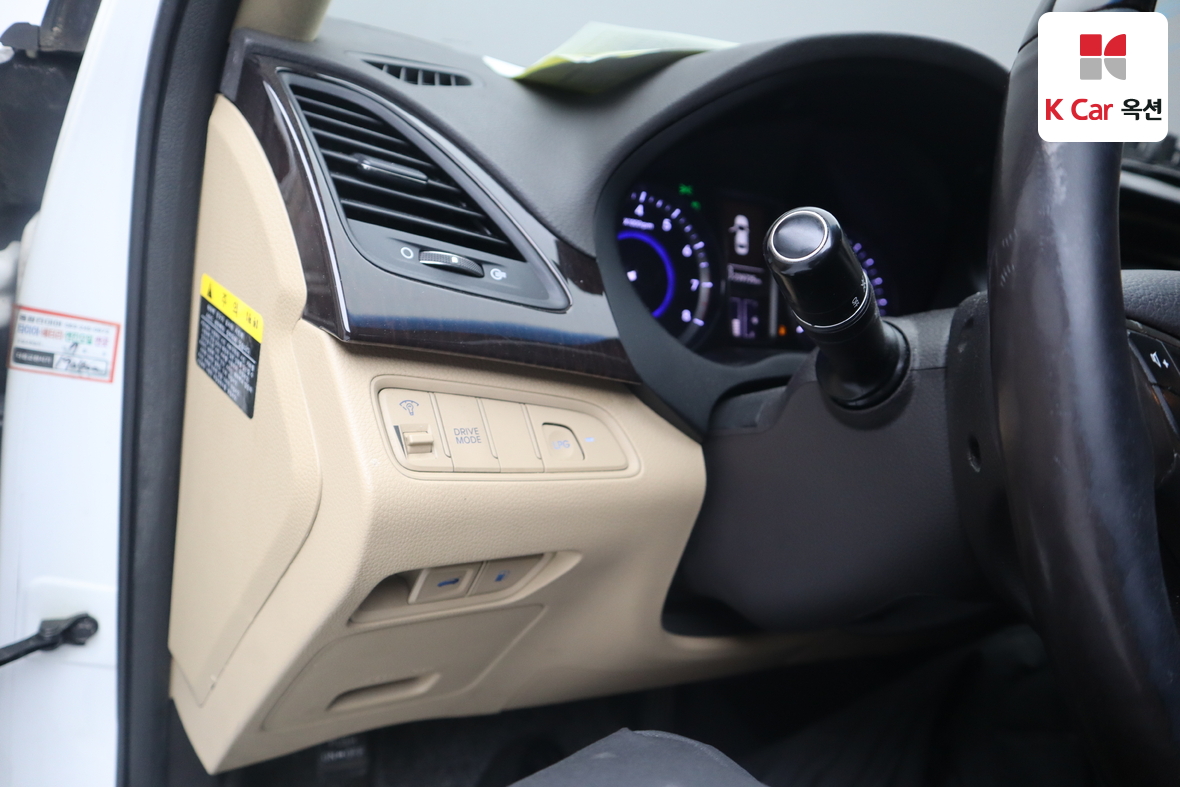 هيونداي أزيرا 2014 - صورة 9