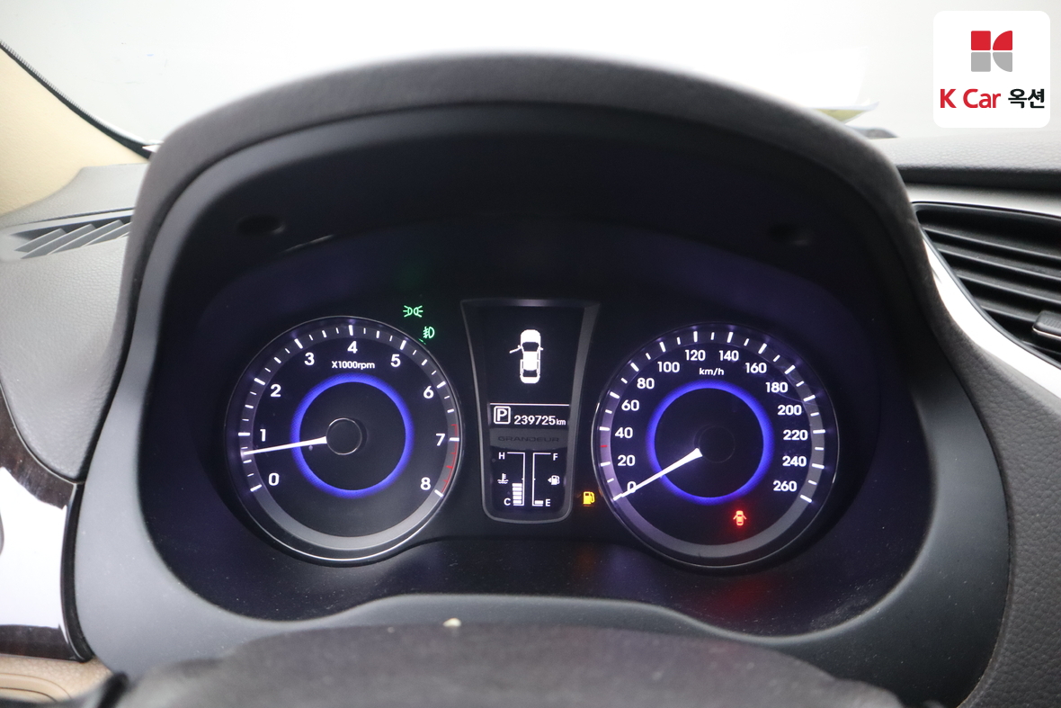 هيونداي أزيرا 2014 - صورة 5