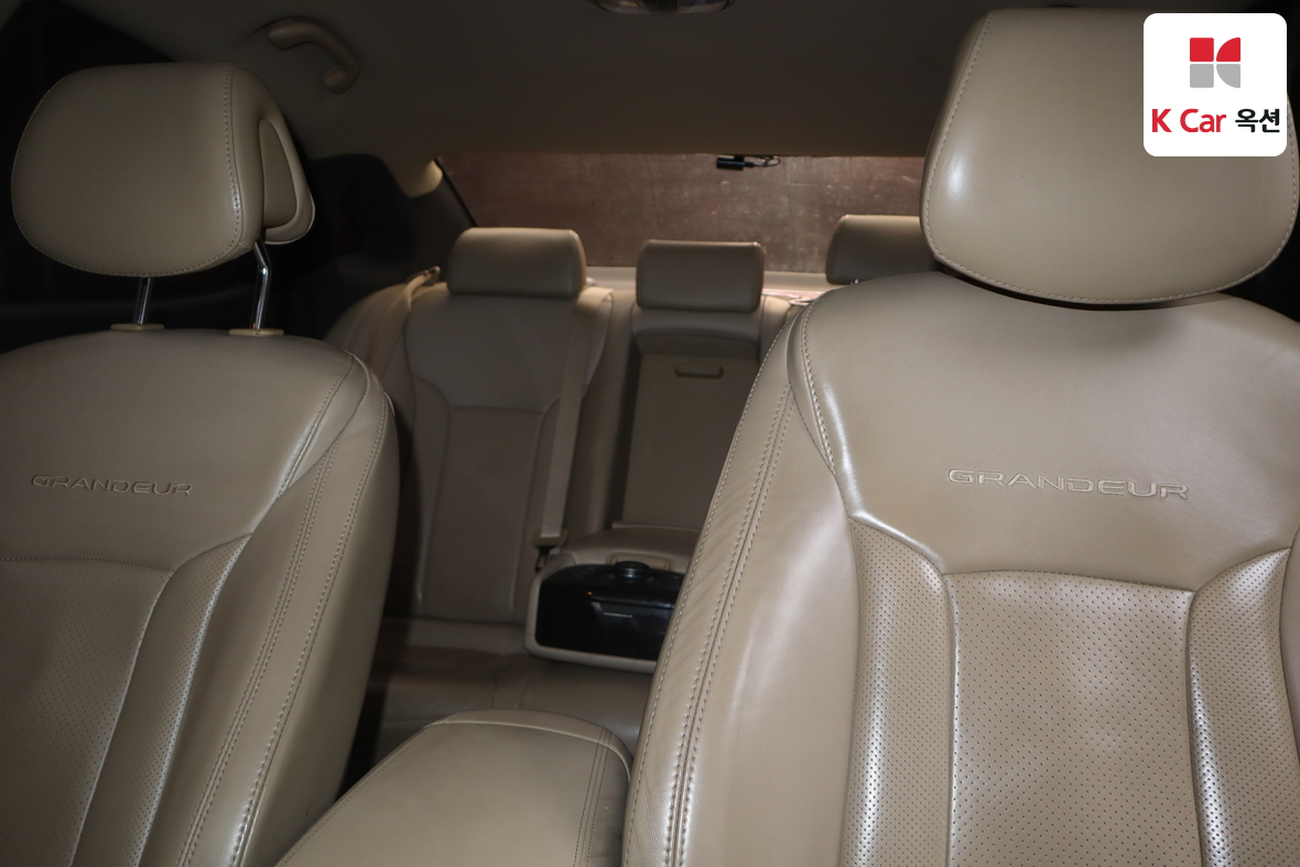 هيونداي أزيرا 2014 - صورة 17