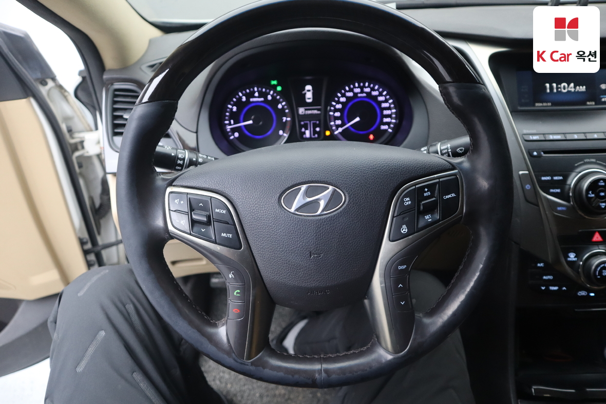 هيونداي أزيرا 2014 - صورة 10