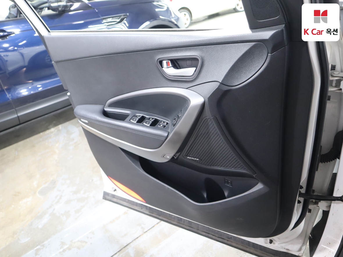 Hyundai Santa Fe 2014 - Image 8