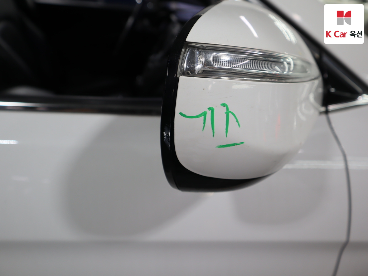 Hyundai Santa Fe 2014 - Image 36