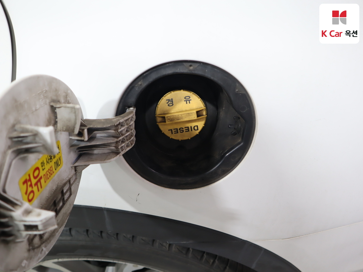 Hyundai Santa Fe 2014 - Image 24