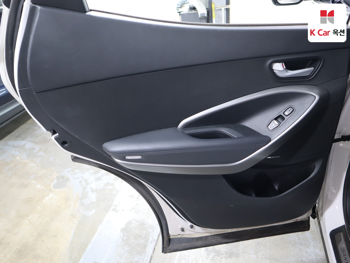 Hyundai Santa Fe 2014 - Image 22