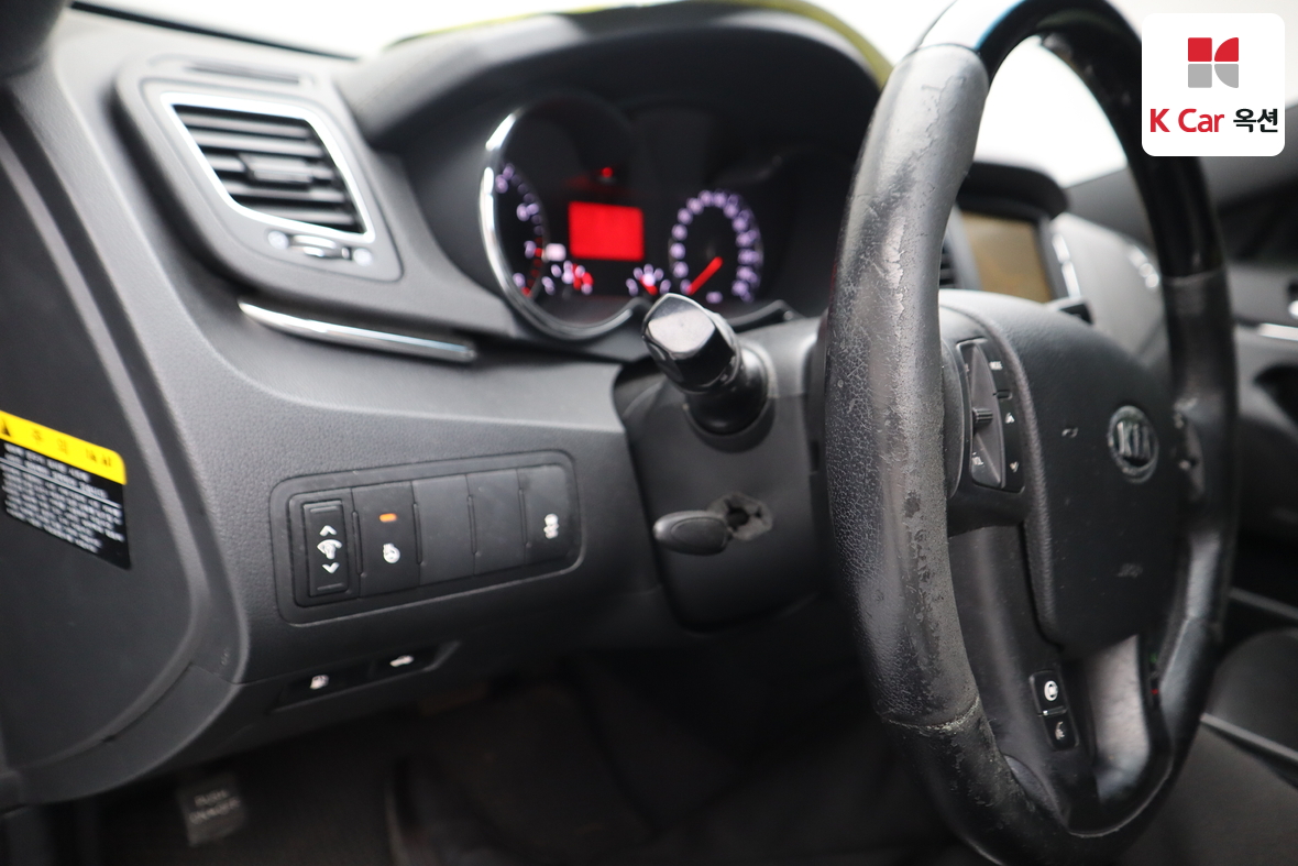 كيا K7 2010 - صورة 9