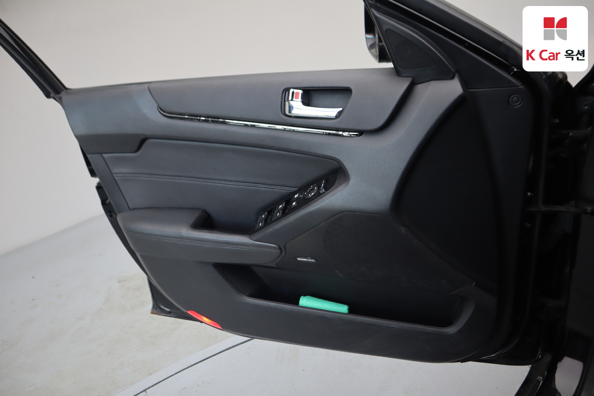 كيا K7 2010 - صورة 8