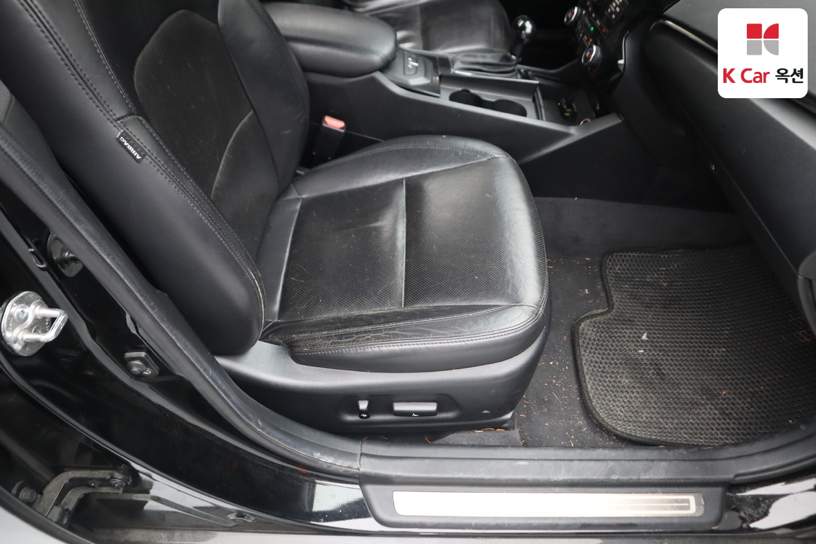 كيا K7 2010 - صورة 30