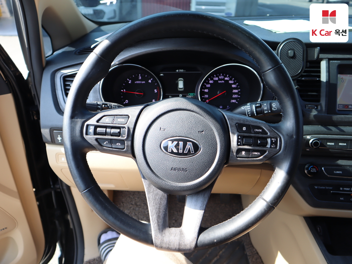 كيا نيو كارنيفال 2019 - صورة 10