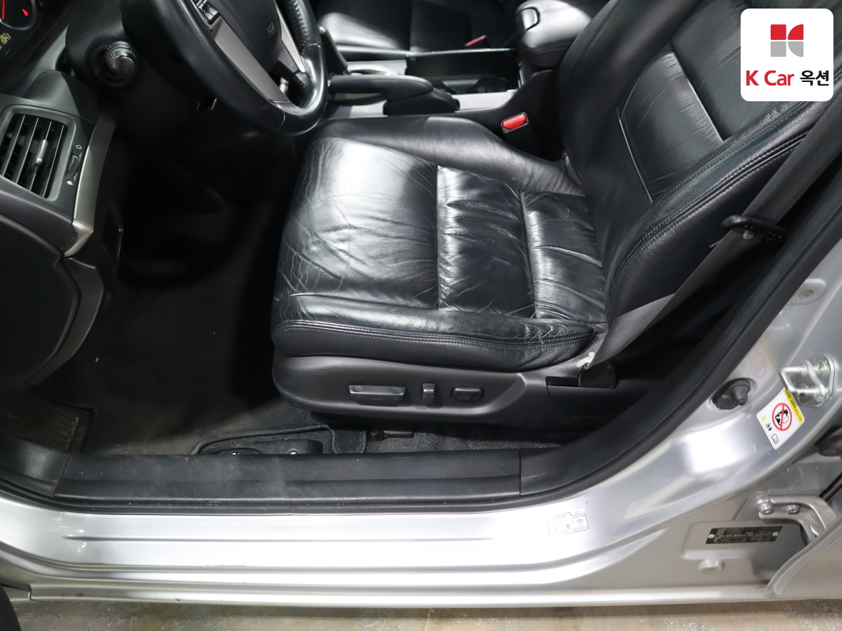 هوندا أكورد الجديد 2009 - صورة 18