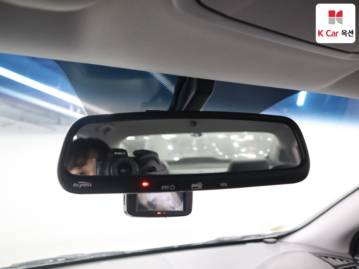 Hyundai Sonata 2011 - Image 13