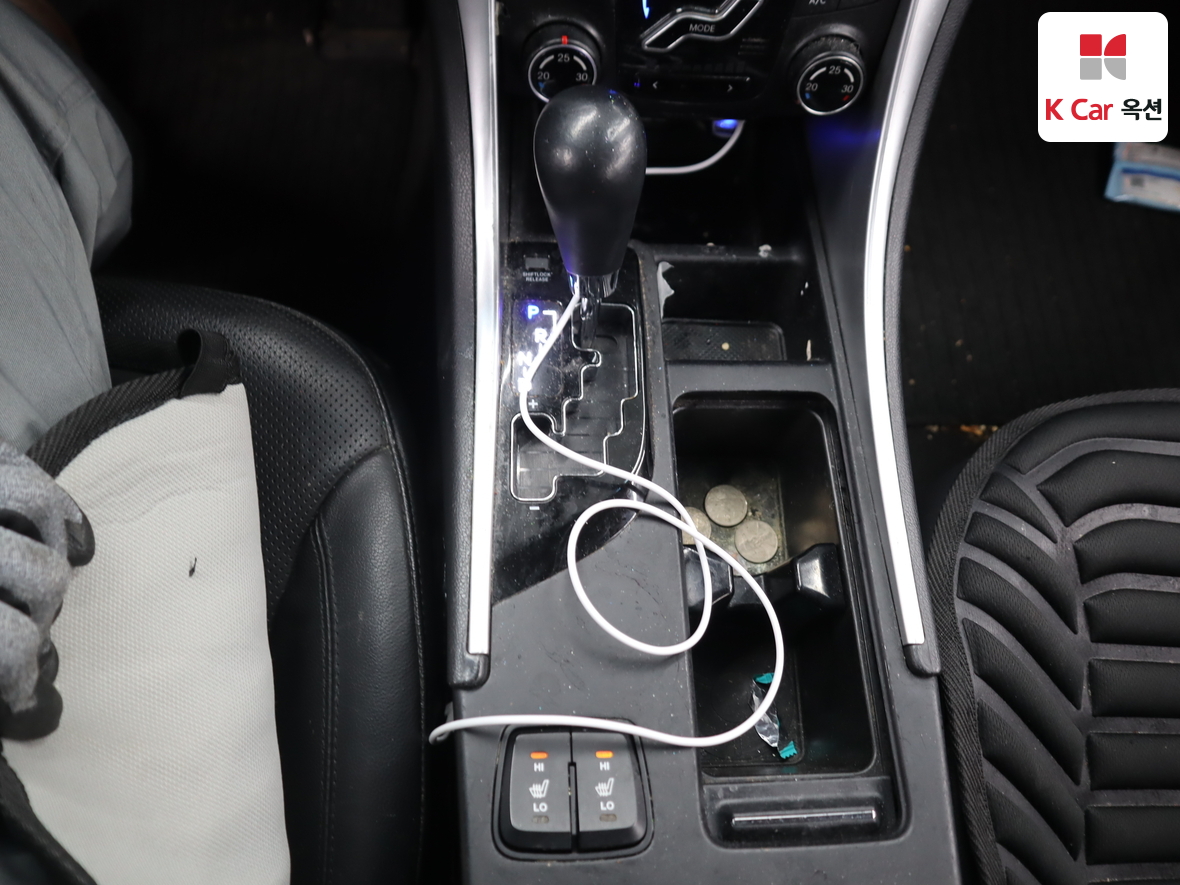 Hyundai Sonata 2011 - Image 17