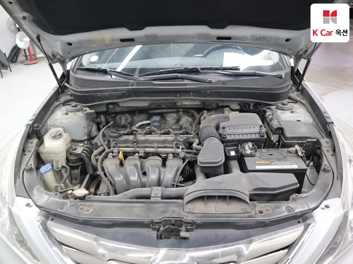 Hyundai Sonata 2011 - Image 33