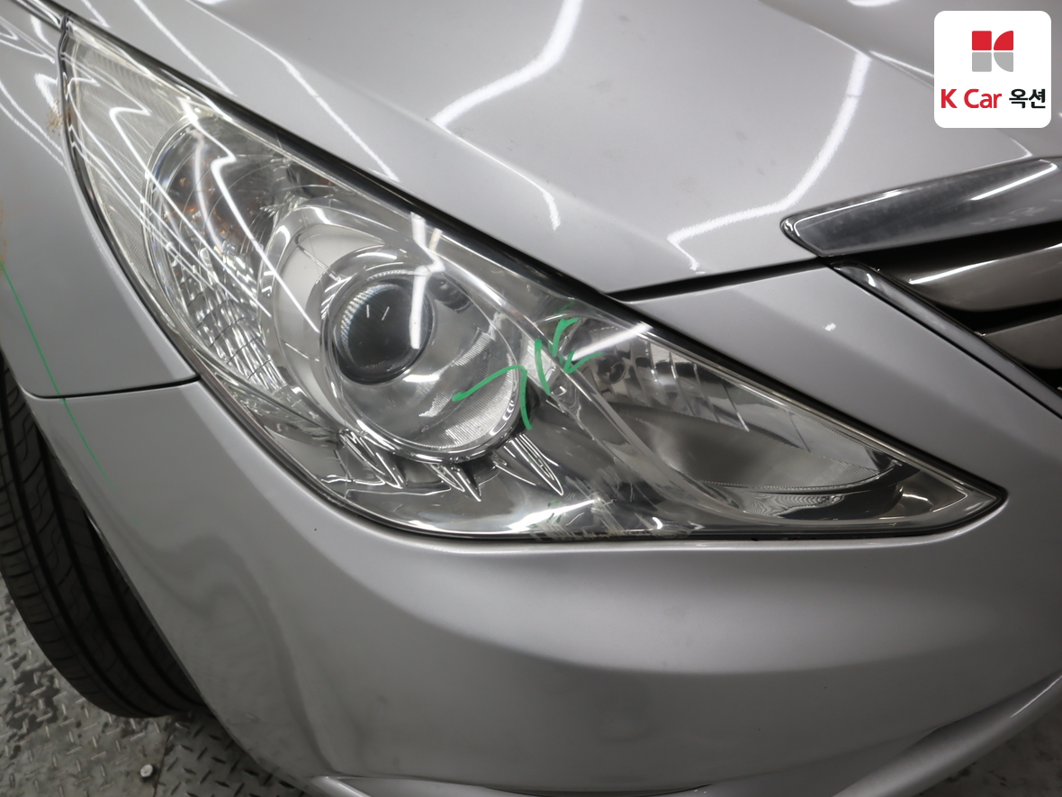 Hyundai Sonata 2011 - Image 45