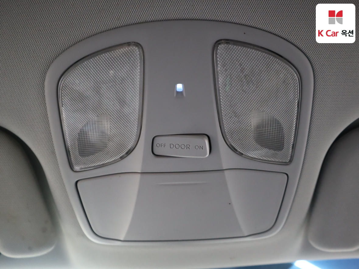 Hyundai Sonata 2011 - Image 12