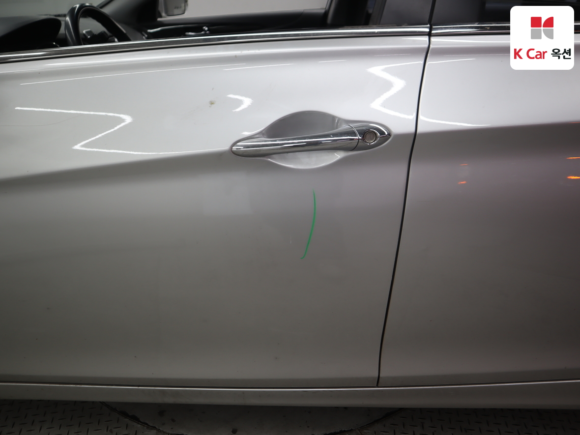 Hyundai Sonata 2011 - Image 38