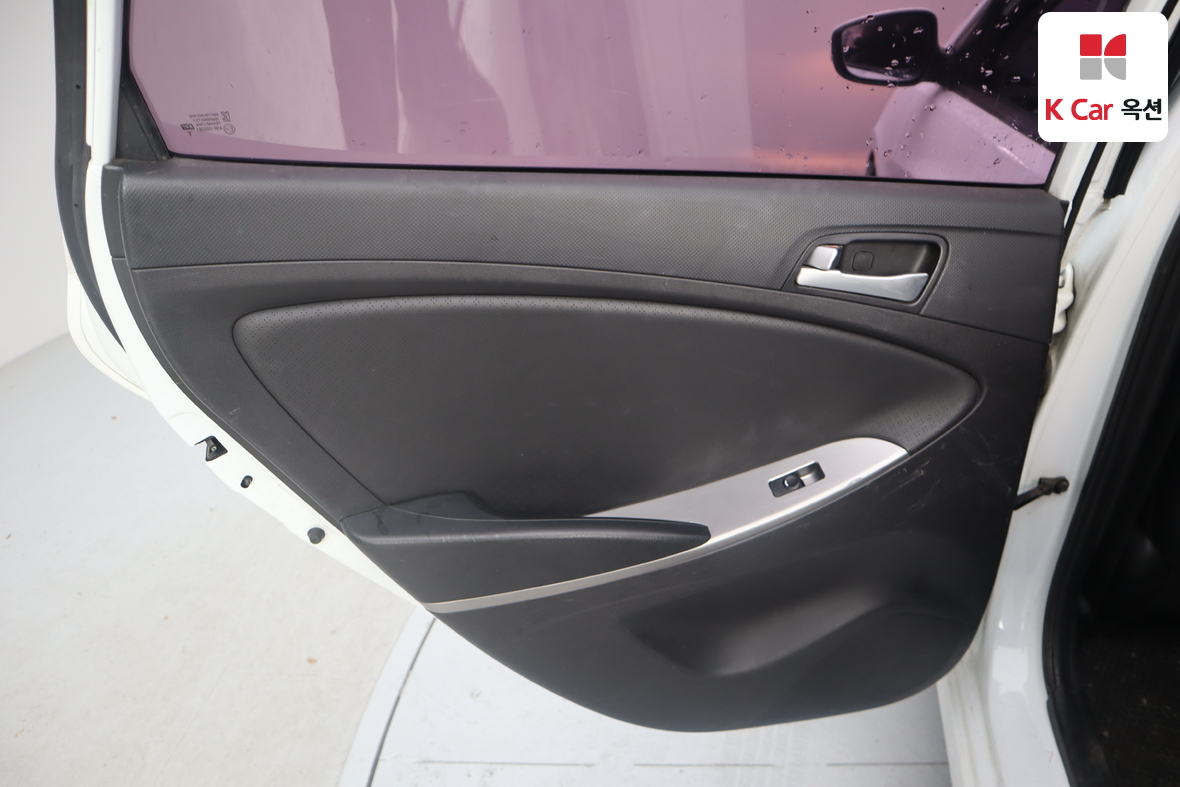 Hyundai Accent 2016 - Image 20