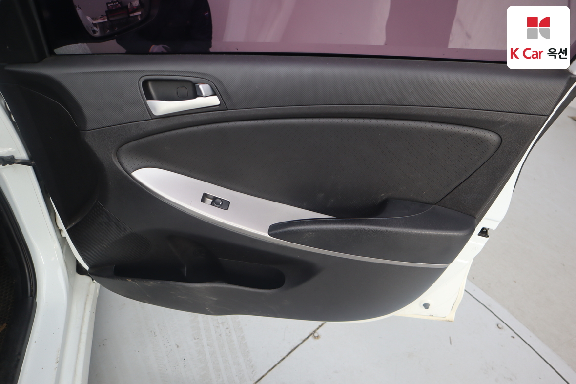 Hyundai Accent 2016 - Image 26