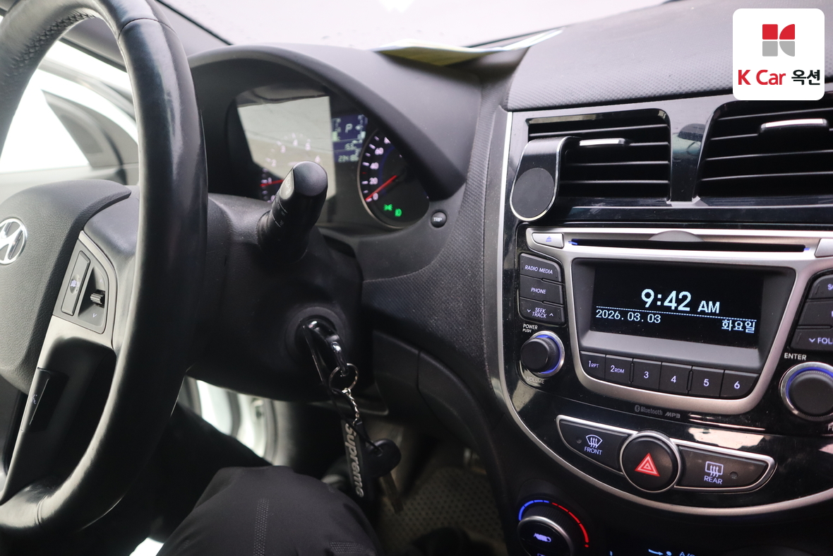 Hyundai Accent 2016 - Image 11