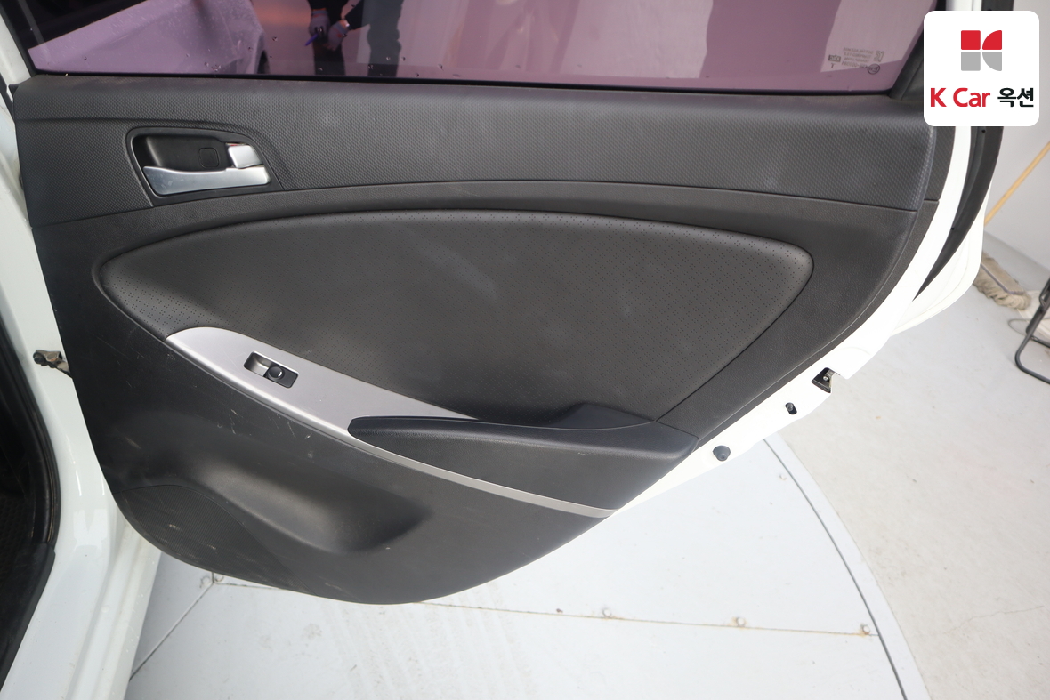 Hyundai Accent 2016 - Image 24