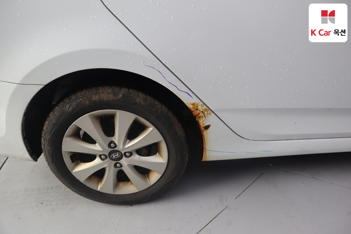 Hyundai Accent 2016 - Image 32