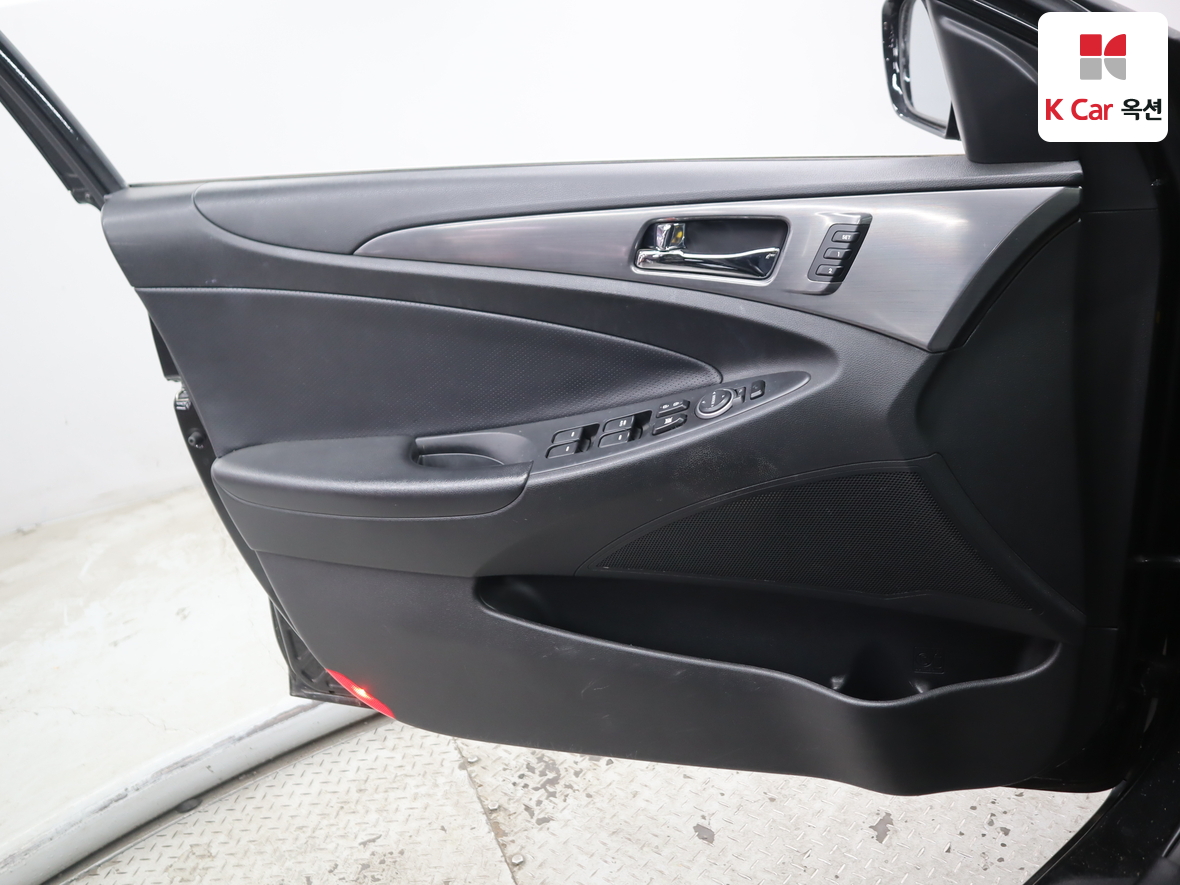 Hyundai Sonata 2014 - Image 8